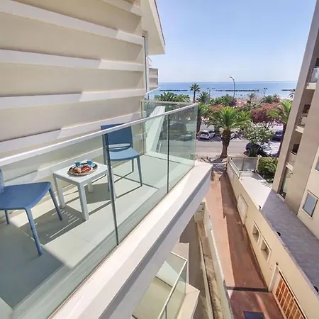 Suite Lovely Fronte Mare Con Servizio Spiaggia San Benedetto del Tronto Exterior photo