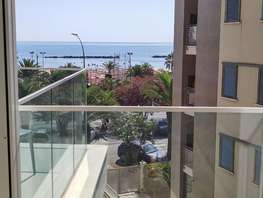 Lovely Fronte Mare Con Servizio * San Benedetto del Tronto